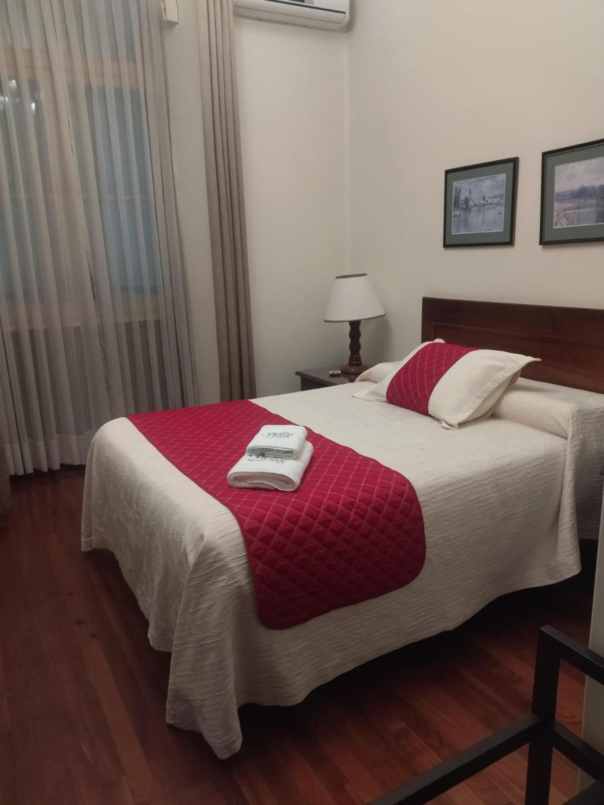Hotel Victoria Plaza Таріха Екстер'єр фото
